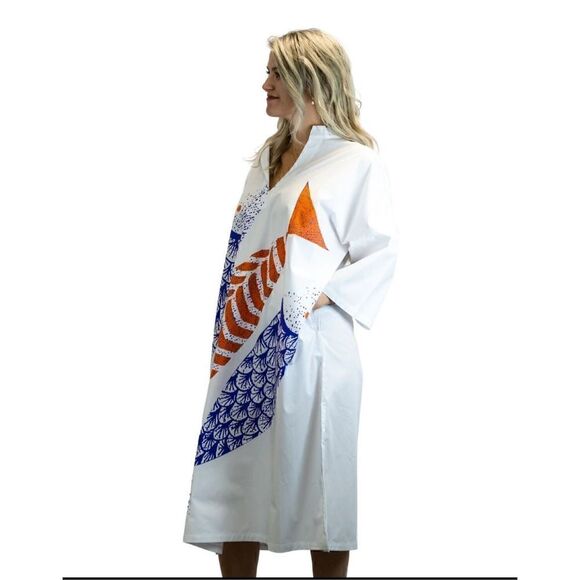 Cupcake International V-Neck, 3/4 Sleeve Dress Vacation/Beach size M NWT$109 - Picture 2 of 7